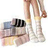 Meias Quentes Xiaowu Outono e Inverno Listradas em Preto e Branco para Mulheres, Meia-Calça de Lã Coral com Blocos de Cor, Forradas de Lã, Simples para Casa e Dormir