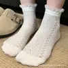 Meias Femininas Finas de Verão Simples Doces Pequenas Estilo Chanel Renda Respiráveis Malha Vazada Meias Femininas