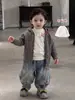 Conjunto de Suéter de Punto y Chaqueta para Niños para Otoño e Invierno, Jeans de Trabajo Forrados de Polar para Niños, Conjunto de Dos Piezas de Manga Larga de Color Sólido