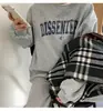 Moletom Leve Feminino Outono Novo Estilo Coreano Gola Redonda Estampado com Letras Solto Gola Redonda Jaqueta de Estudante Casaco Feminino