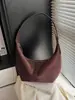 Bolso bandolera de gamuza para mujer de gran capacidad 2025 nuevo otoño e invierno retro esmerilado hombro axila para ir al trabajo bolso dumpling