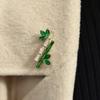 Novo broche chinês de bambu de alta qualidade feminino corpete de cristal verde de luxo leve cheongsam casaco alfinete acessórios fixos atacado