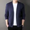 Jaqueta Cardigan de Tricô Vazado Nova Outono 2025 para Homens, Suéter Color Sólida Elegante Estilo Coreano Manga Longa Masculino