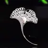 Broche de Hoja de Ginkgo Estilo Sencillo, Elegante Corsage de Perla de Agua Dulce, Accesorio de Moda Versátil para el Trabajo, Trajes y Abrigos