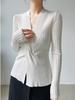 Luce tu figura con un suéter de punto con cuello en V cruzado para mujer 2025, top base de manga larga ajustado para otoño