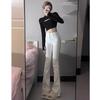 Jeans Flare Branco Estilo Americano Picante para Mulheres, Cintura Alta de Verão, Slim-Fit, Valoriza a Silhueta, Aumenta a Altura, Calças Flare de Outono e Primavera Comprimento Total