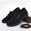 Novos Sapatos de Pano Estilo Antigo de Pequim para Homens 2026, Respiráveis para Primavera, Antiderrapantes, Sola Macia, Slip-On Casuais para Pais de Meia-Idade e Idosos