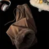 Pantalones retro de pana estilo americano para hombre, forrados de polar para invierno, gruesos, talla grande, cálidos, de corte holgado, pierna recta, estilo casual