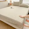 2026 Novo Modelo Areia Fina Tecido Grosso Tapete Refrescante Lençol de Cama Peça Única Conjunto de Lençóis de Cama Fronha