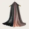Novo lenço de rayon de alta qualidade com costura dupla para vendas transfronteiriças, lenço de cabeça versátil e casual com listras em degradê aquarelado