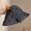 Pinza de Garra Triangular para Cola de Caballo Alta para Peinado Completo en la Parte Posterior de la Cabeza, Pinza de Tiburón Grande para Cabello Grueso, Nuevo Clip para el Cabello de Alta Gama para Mujer 2026