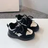 Zapatos para Niñas Otoño Invierno 2025 Nuevos Zapatos de Papá para Niños Zapatos de Tabla para Niña Zapatos de Algodón de Dos Capas para Estudiantes Suela Suave Deportivos con Felpa