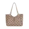 Bolsa Tote de Bolinhas Estilo Coreano Feminina 2026 Nova Grande Capacidade Bolsa de Mão Bolsa de Ombro Casual Superfície Macia Toque de Alto Padrão Casual