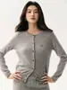 Cárdigan de punto fresco y juvenil 100% cachemira para mujer, con bordado de corazón, cuello redondo y un diseño suave y versátil perfecto para usar en capas.
