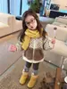 Chaqueta forrada de forro polar para niña, nuevo estilo otoño/invierno 2026, abrigo de algodón engrosado con estampado de leopardo para niños, prenda superior para bebé, ropa de algodón otoño/invierno