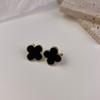 Pendientes de trébol de cuatro hojas estilo Chanel, pendientes de moda de temperamento socialité de alta gama de Corea del Sur, joyería Dongdaemun al por mayor