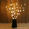 Lámpara de Florero Rama de Simulación de Explosión Roja de Red de Internet Bola Blanca Pequeña Nórdica Habitación Sala de Estar Decoración de Boda Lámpara de Árbol