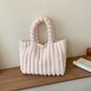 Bolsa Tote Retro de Grande Capacidade Outono e Inverno Novo Estilo Coreano Cor Sólida Moda Bolsa de Mão Estudante Simples para o Dia a Dia Bolsa de Pelúcia