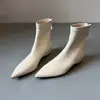 Botas Delgadas para el Trabajo que Aumentan la Altura ~ 4.5cm Punta Fina Piel Suave Botas Elásticas con Cierre Trasero Botas de Cuña Piel de Oveja Suave Nueva