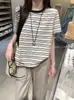 Foto Real de Camiseta de Manga Corta Verano 2025 Nuevo Estilo Rayada Bordada Floral Hombro Normal Top Corto con Bloques de Color Cuello Redondo Estilo Coreano Moda para Mujer