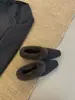 Zapatos retro de mujer de nicho estilo francés, nuevos modelos de otoño e invierno, forrados de felpa, cálidos zapatos peludos sin cordones, zapatos de algodón