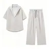 Nuevo Estilo de Verano Estilo Old Money Traje Casual de Gama Alta para Hombre, Lujo Ligero Transpirable Falso Dos Piezas Manga Corta Pantalón Largo Conjunto de Dos Piezas