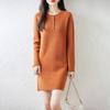 2025 Novo Outono e Inverno Saia de Lã Feminina Pulôver Solto Gola Redonda Saia Longa Fashion Versátil Casual Vestido de Tricô