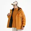 2026 nuevo estilo popular chaqueta polar tres en uno a prueba de viento e impermeable para exteriores para hombres y mujeres, adecuada para otoño e invierno, e ideal para senderismo