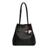 Venta al por mayor, nuevo bolso de hombro de estilo coreano, sencillo, retro, de color sólido, de gran capacidad y combinable para mujer.