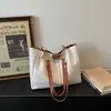 Bolsa Grande Capacidade Feminina Primavera Verão Versátil 2026 Nova Moda Bolsa de Ombro Único Popular Este Ano Para Aula Trabalho Bolsa Tote