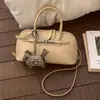 Nuevo Bolso de Concha Primavera y Verano 2026, Bolso de Hombro Cruzado de Moda y Versátil, Bolso de Mano de Diseño de Nicho de Alta Gama