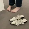 Mules de Punta Trendy y Elegantes con Tacón Grueso, Zapatos para Mujer, Nuevos Zapatos de Cuero Verano 2026, Mules, Sandalias