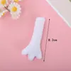 Accesorios de Calcetines Magnéticos de Pareja Blanco y Negro Agarrados de la Mano, Pequeñas Decoraciones de Mano y Ojo, Ropa, Sombreros, Calcetines, Materiales de Decoración de Peluche, Venta al por Mayor de Accesorios