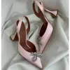 Novos Sapatos de Salto Alto de Comércio Exterior de Verão 2024, Sandálias de Bico Fino com Cobertura Frontal de Cetim e Abertura Traseira, Laço Taça de Vinho, Strass, Tamanho Grande