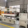 Manufatura Inteligente Shanjiang: Prensa hidráulica de quatro colunas sincronizada de cilindro duplo de 40 toneladas para prensagem de chapas metálicas de tamanho grande e retangulares