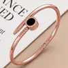 Pulseira de aço inoxidável, estilo ins europeu e americano vintage, pino de concha multicolorido em ouro maciço 18K feminino, pulseira popular versátil de titânio