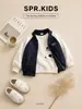 Conjunto de otoño estilo coreano para niños, chaqueta de béisbol con bloques de color, camiseta con dibujos animados, jeans con graffiti, elegante conjunto casual de tres piezas