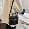 Textura Small Bag Women's 2022 Novo nicho ins Portable Box Bucket Bag All-match Western Style Crossbody Bag