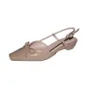 Sandálias Fechadas Super Bonitas com Laço Estilo Francês, Novas com Salto Bloco de Bolinhas Pretas e Brancas com Tira no Tornozelo, Sapatos Elegantes Femininos de Couro de Ovelha com Salto Médio