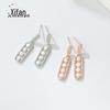 S925 Brincos de Pérolas de Água Doce Longos de Prata Esterlina para Mulheres Estilo Francês Brincos de Pérolas Estilo Palácio de Luxo Leve Brincos de Celebridades da Internet