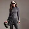 Conjunto de Fitness de Terciopelo Plus de Gama Alta Cardigan con Cremallera de Manga Larga Falda Irregular con Cordón Falsa de Dos Piezas Conjunto con Cuello Alto para Mujer