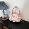 Bolso tipo cubo grande de pliegues transfronterizos fresco y dulce con lunares, nuevo bolso de hombro y cruzado de moda estilo coreano 2026