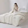Colcha de algodón de Xinjiang Clase A, tamaño individual y doble, engrosada y cálida, adecuada para otoño e invierno, uso en todas las estaciones, núcleo de colcha tridimensional para estudiantes