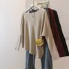 Novo suéter de tricô assimétrico de um ombro estilo coreano para mulheres plus size com mangas morcego, top pullover casual e macio