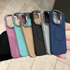 Adequado para iPhone 18 Pro Max, capa de telefone magnética com suporte invisível para lente, sensação de pele, capa de proteção total Apple 17
