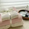 Categoría a Maternidad e Infancia Grado Doble Capa Gasa Juego de Cuatro Piezas Estilo Coreano Floral Fresco Algodón Puro Funda Nórdica Juego de Cama de Tres Piezas 1