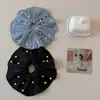 Elástico de Cabelo Plissado com Pérolas Estilo Francês, Novo Acessório de Cabelo Versátil para Coque Alto, Acessório de Cabelo de Luxo