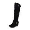 Novas Botas Femininas Europeias e Americanas Outono e Inverno Fivela de Cinto Camurça Salto Plataforma Botas Casuais Botas de Cano Alto 33-43 Botas de Exportação