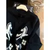 Otoño 2026 Nuevo Estilo Cardigan de Punto Jacquard Caballo Pequeño para Mujer Casual Estilo Perezoso Suéter Abrigo Cuello Redondo Moderno