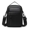 Bolso de Hombro Único para Hombre 2024 Simple Casual Color Sólido Texturizado Negocios Viajero Bolso de PU Resistente al Agua Bolso Cruzado Portátil